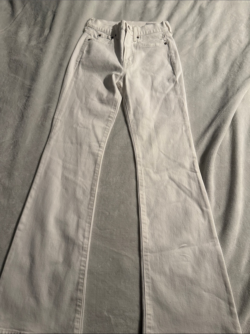 GAP White High-Rise Flared Jeans